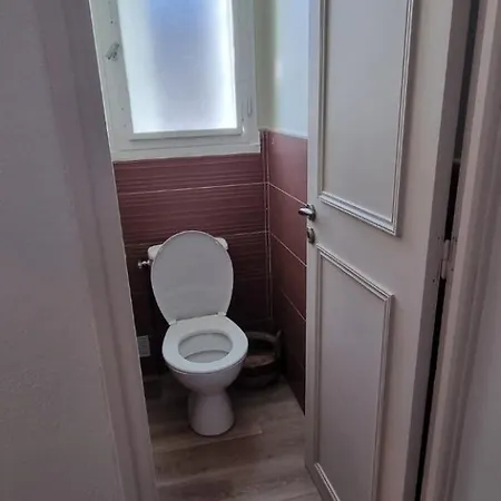 Avec Piscine Vue Sur Montcuq