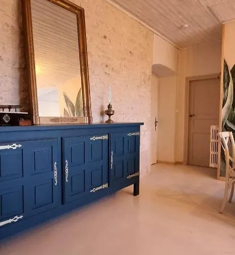 펜션 Avec Piscine Vue Sur Montcuq *