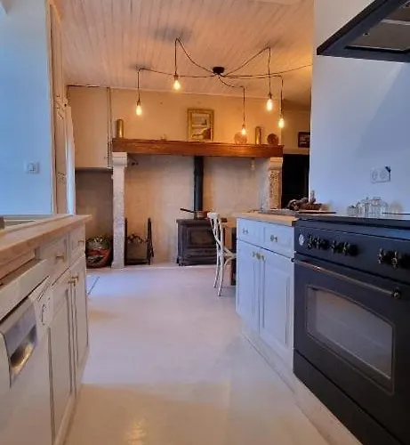 Avec Piscine Vue Sur Montcuq