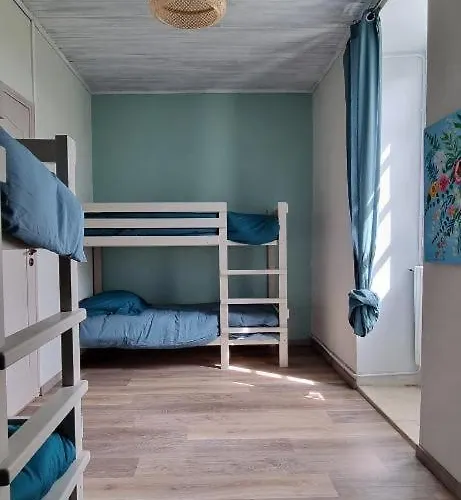 Avec Piscine Vue Sur Montcuq Saint-Daunes