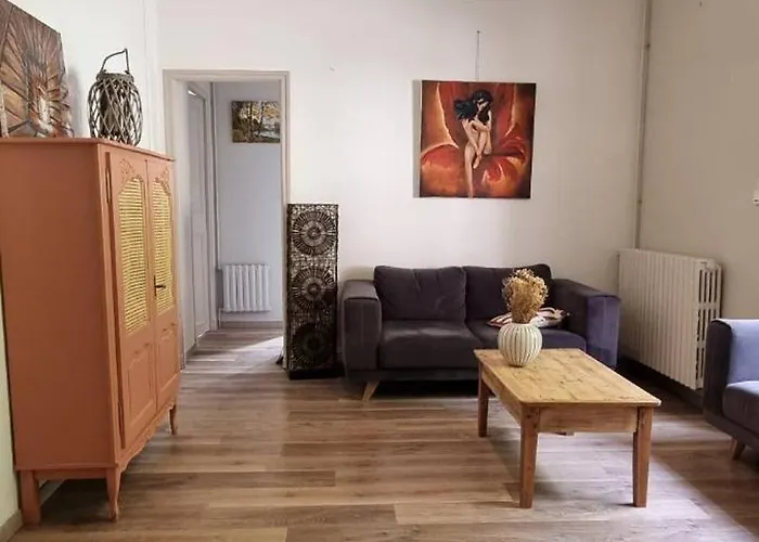 펜션 Avec Piscine Vue Sur Montcuq *