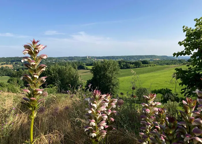 Avec Piscine Vue Sur Montcuq 펜션